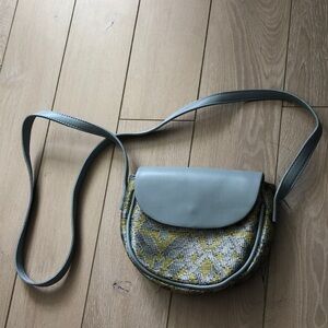 Street Level Shoulder Bag